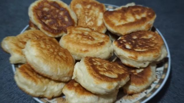 ПЫШНЫЕ ОЛАДЬИ С МЯСОМ/Оладушки на кислом молоке/БАБУШКИН рецепт/Стоит попробовать/ВКУСНЫЕ БЛИНЧИКИ. смотреть онлайн