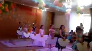 Танец с ромашками "Ромашковое поле"