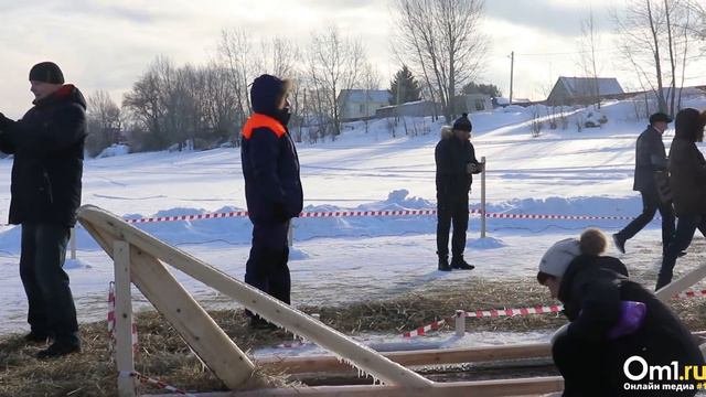 С головой в ледяную воду: как новосибирцы празднуют Крещение