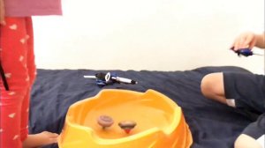 Beyblade: оригинальные vs подделки/Odax o2/Evipero/волчок бейблейд и арена/играй с нами/кто победит