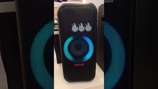 NEW LG XBOOM XL7 INSANE STARTUP & SHUTDOWN SOUND & LIGHTSHOW