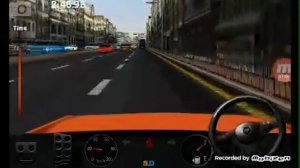 Играем в игру водить машину...