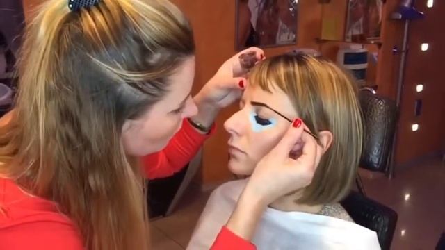 OLA - сеть салонов красоты №1 Окрашивание бровей и ресниц. Визажист Ю.Симончик смотреть онлайн