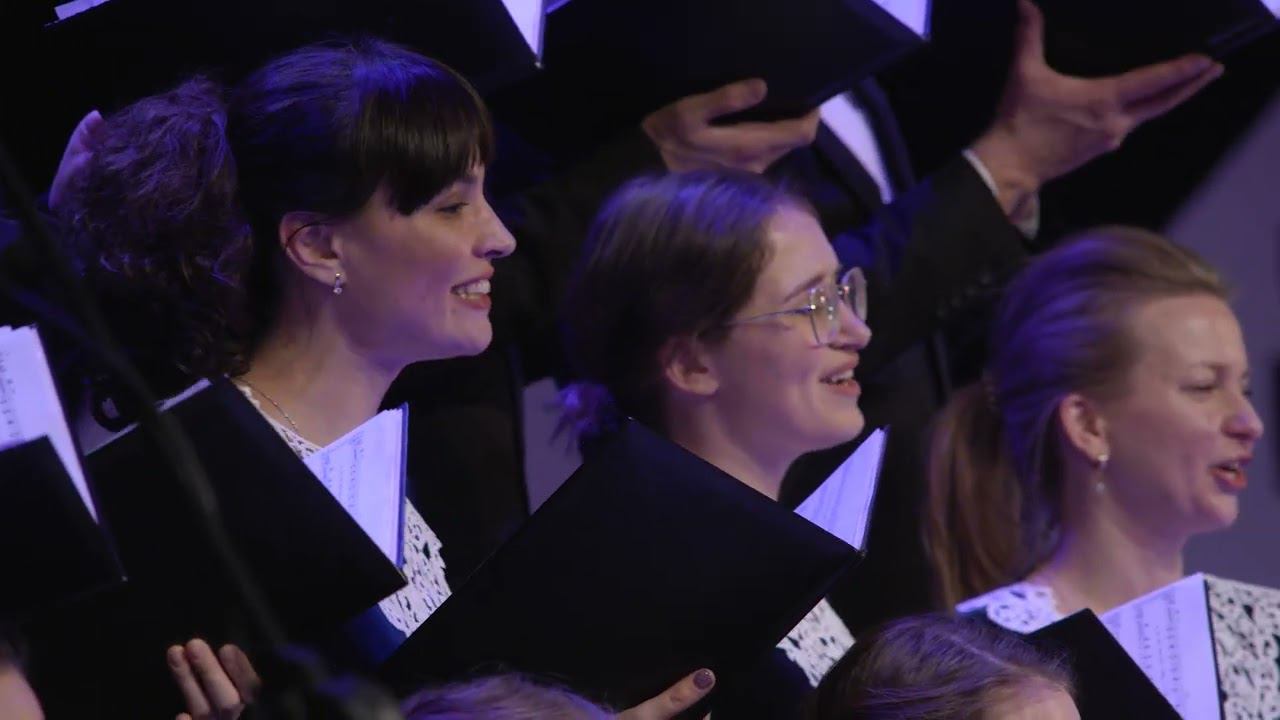 Les anges dans nos campagnes. Французский гимн, аранж. С.Дружининой, К.Баженовой смотреть онлайн