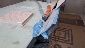 Запил плитки под 45 гр на заусовщике от ДЛТ