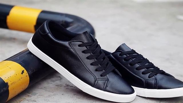 Повседневная женская обувь, белые кеды Casual women shoes, white sneakers смотреть онлайн