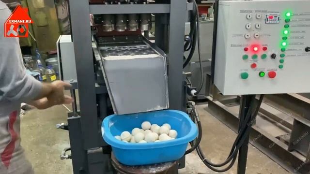 Производство бомбочек для ванн (мыло). Manufacture of bath bombs (soap) смотреть онлайн