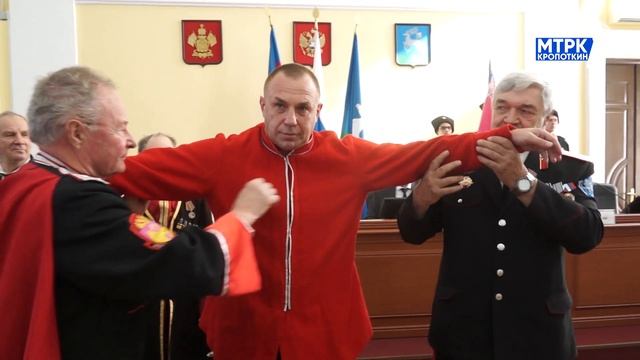 Казаки Кавказского районного казачьего общества избрали атамана смотреть онлайн
