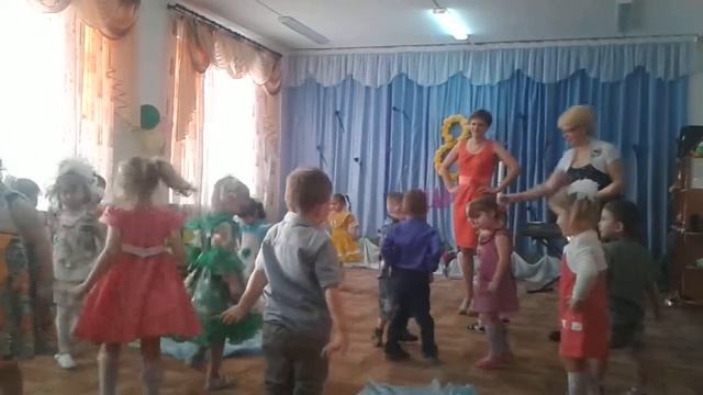 "Мамин праздник" 5 марта 2014г. смотреть онлайн