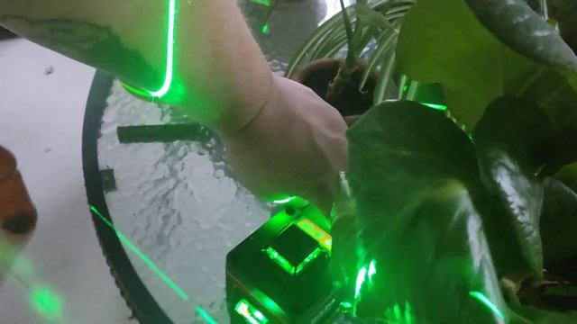 Лазерный уровень Hilda 4d после получения. смотреть онлайн