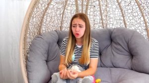 Девочки ОТРАВИЛИСЬ! Оливка и Мила съели отравленный Незнакомцем шоколад ! Найдут ли они противоядие