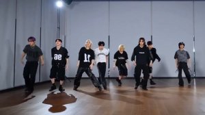 Stray kids "Chk chk boom" dance practice mirrored