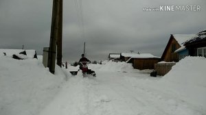 Уборка снега мотоблоком.