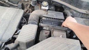 Замена воздушного фильтра на Киа Спортейдж и Хендай Туссан