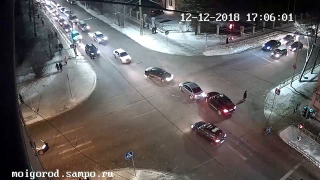 Пешеход,стоп-линия, невнимательность... смотреть онлайн