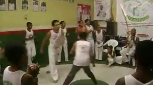 capoeira jalará ( israel).AVI