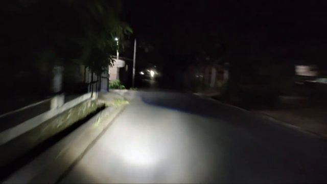 BERJALAN DI TENGAH ANGIN KENCANG MALAM HARI 😱 смотреть онлайн