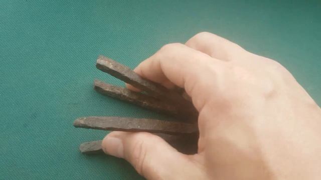 Копать ли черные сигналы на КОПе обзор находок подставка под лучину или факел 18 век смотреть онлайн