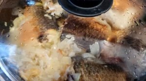 Как очень вкусно приготовить жареную кефаль и  малосольную форель.