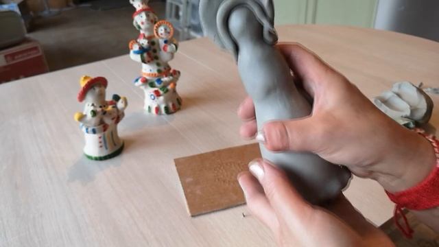 Онлайн - мастер-класс «Лепим хлудневскую барыню» с народным мастером России Татьяной Полубинской смотреть онлайн