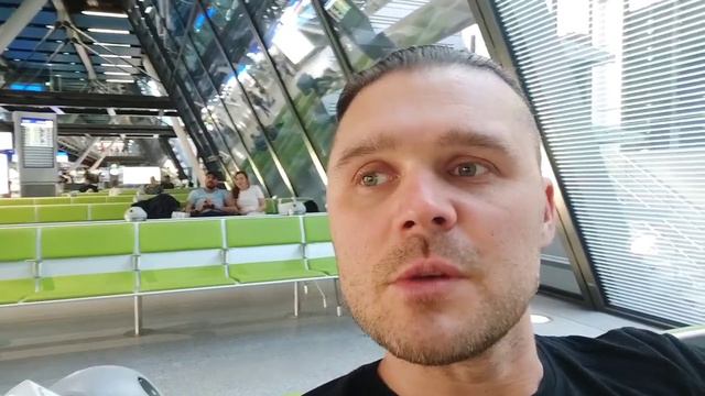 Диану Гурцкая унизили на похоронах, какой некрасивый поступок чиновника! смотреть онлайн