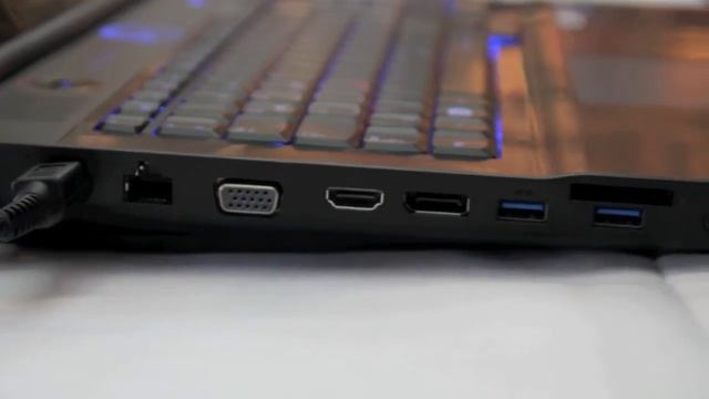 Hands On vom Samsung 700G7A Gaming Notebook смотреть онлайн