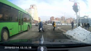 14.02.2018 - Уручье. Автобус во все тяжкие...