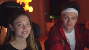 ДИЛАРА ВОЗБУЖДАЕТСЯ от ‘’МЯУ’’ БУСТЕРА / крутой момент из стрима