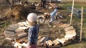 складываем дрова