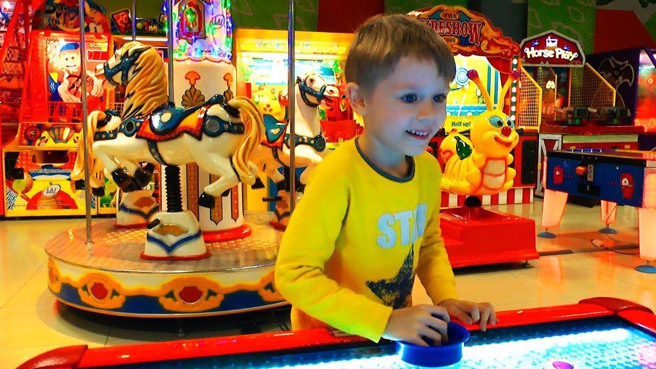 Видео как макс играет. Мистер макс халк. Папа плей мистер макс. Кровать мистера макса. Катя и макс челлендж.