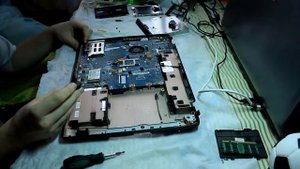 Samsung R503 - Разборка и Чистка / R503 - Disassembly and Cleaning