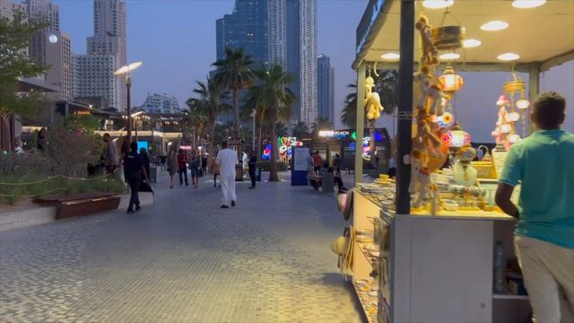The WALK & The BEACH at Jumeirah Beach Residence, Dubai | Complete Sunset Walk Tour смотреть онлайн