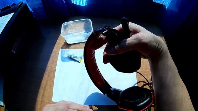 Простой и надёжный способ ремонта дужки наушников. Как починить наушники. How to repair headphones.