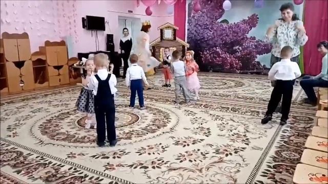 Утренник в 1 младшей группе № 6 смотреть онлайн