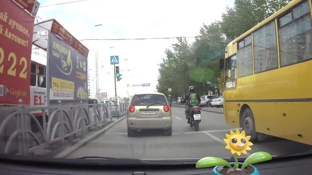 Мотоцикл подрезал смотреть онлайн