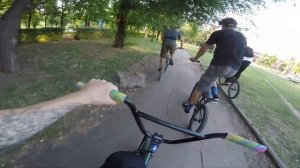 ВОРВАЛИСЬ НА БМХ В ЗАБРОШЕННЫЙ СКЕЙТ ПАРК/GoPro BMX Street Riding in KRIVOY ROG