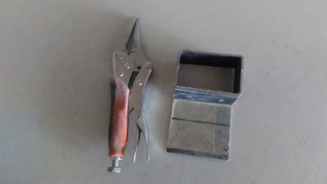 Самодельное приспособление,изготовленное на скорую руку, для крепления профиля CD к прямому подвесу смотреть онлайн