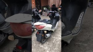 Макси скутера Kymco Grand Dink 125 и Yokomoto HL 125T-13 редкие скутера