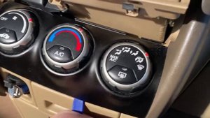 Honda CR-V Climate Control Bulb Replacement