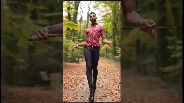 Мальчики шагают по Европе #смех #юмор #шутки #приколы #смешныевидео #шутники #смешно смотреть онлайн