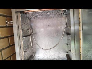 Работа лейки для душирования колбасы