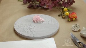 КАК ДЕЛАТЬ ЦВЕТОК ИЗ ТЕКСТУРНОЙ ПАСТЫ. HOW TO MAKE A FLOWER FROM TEXTURE PASTE.