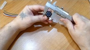 Кнопка с фиксацией и подсветкой из Китая