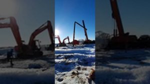 Обрушение двух кранов. Нарушение техники безопасности. ТБ