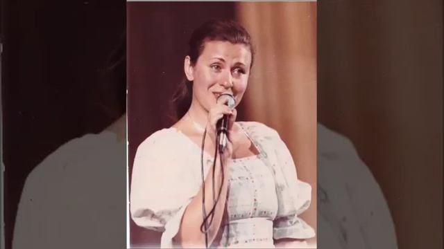 Валентина Толкунова Две тропинки в поле вились смотреть онлайн