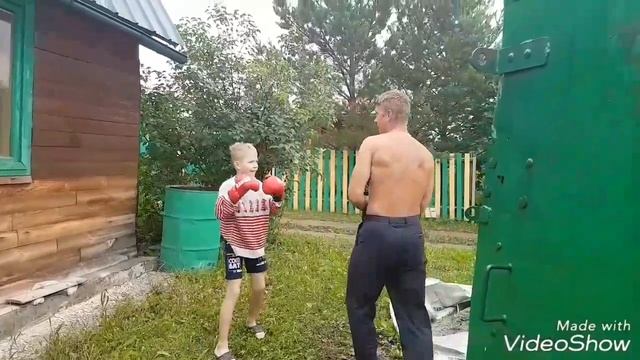 Отработка ударов на лапах смотреть онлайн