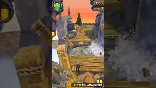 Монстр хочет догнать меня! Temple Run смотреть онлайн