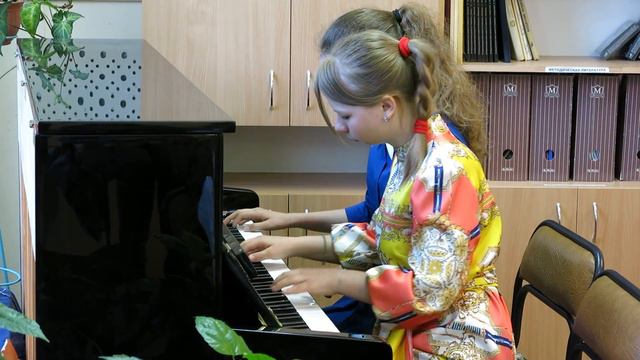 Дыдыкина Юля и Бойцова Лера Ансамбль смотреть онлайн