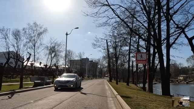 Врач Скорой купила у пасечника на трассе банку мёда для своей дочурки, а открыв ее дома, остолбенел смотреть онлайн