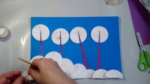 зимний лес. Простая аппликация из ватных дисков